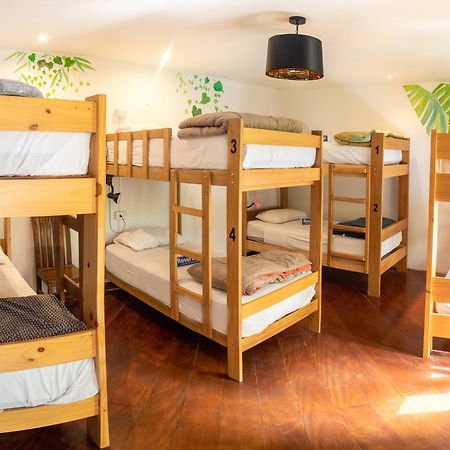 Rainbow Hostel Lima Luaran gambar