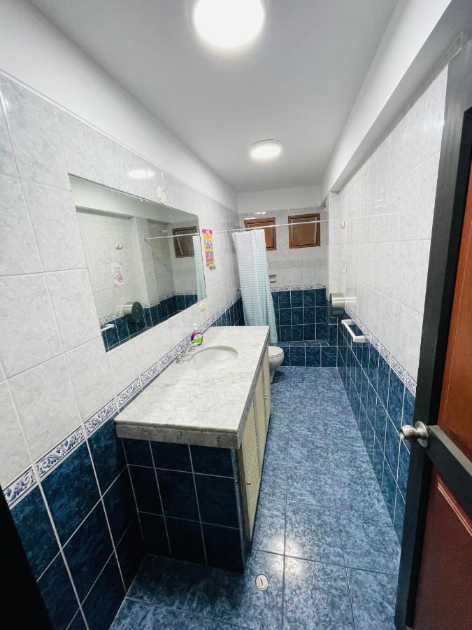 Rainbow Hostel Lima Luaran gambar