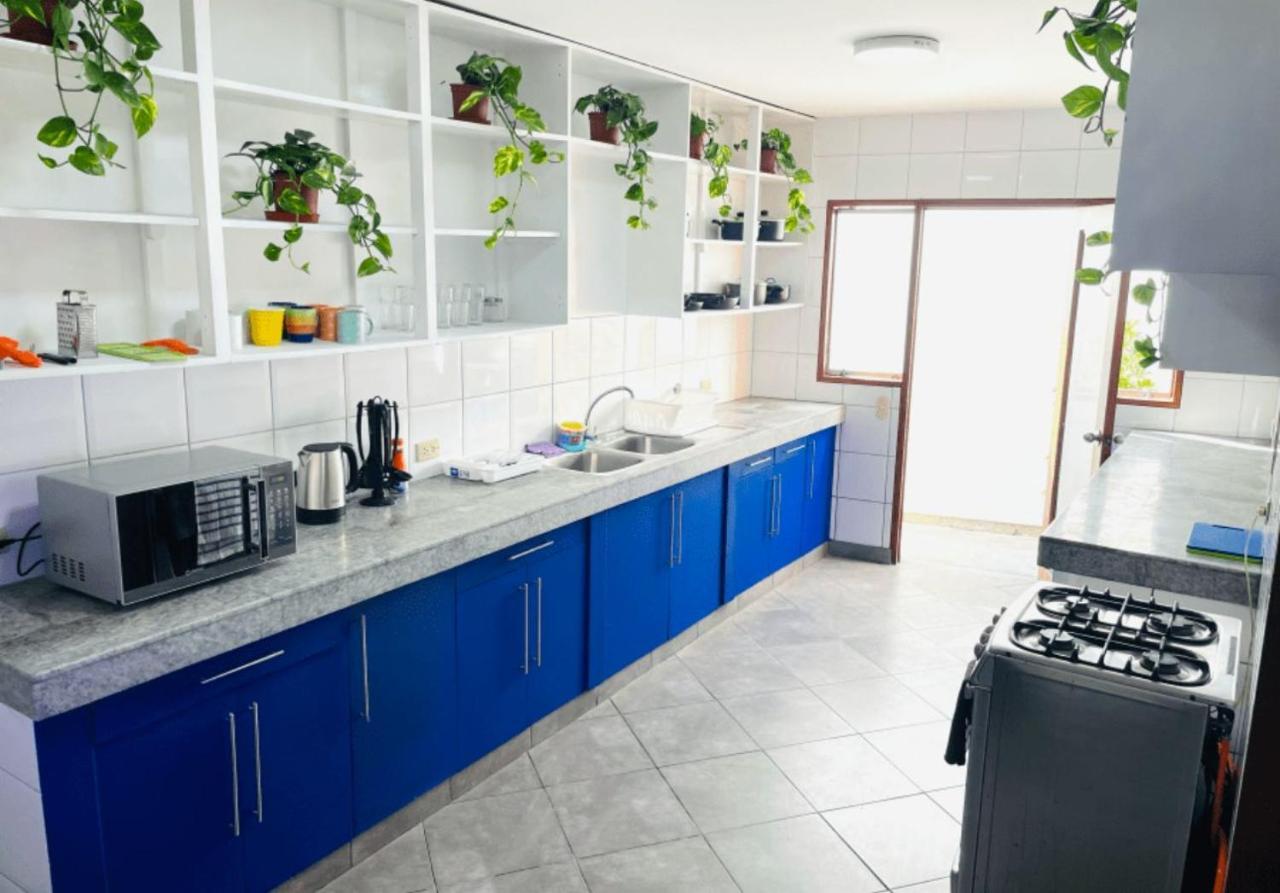 Rainbow Hostel Lima Luaran gambar