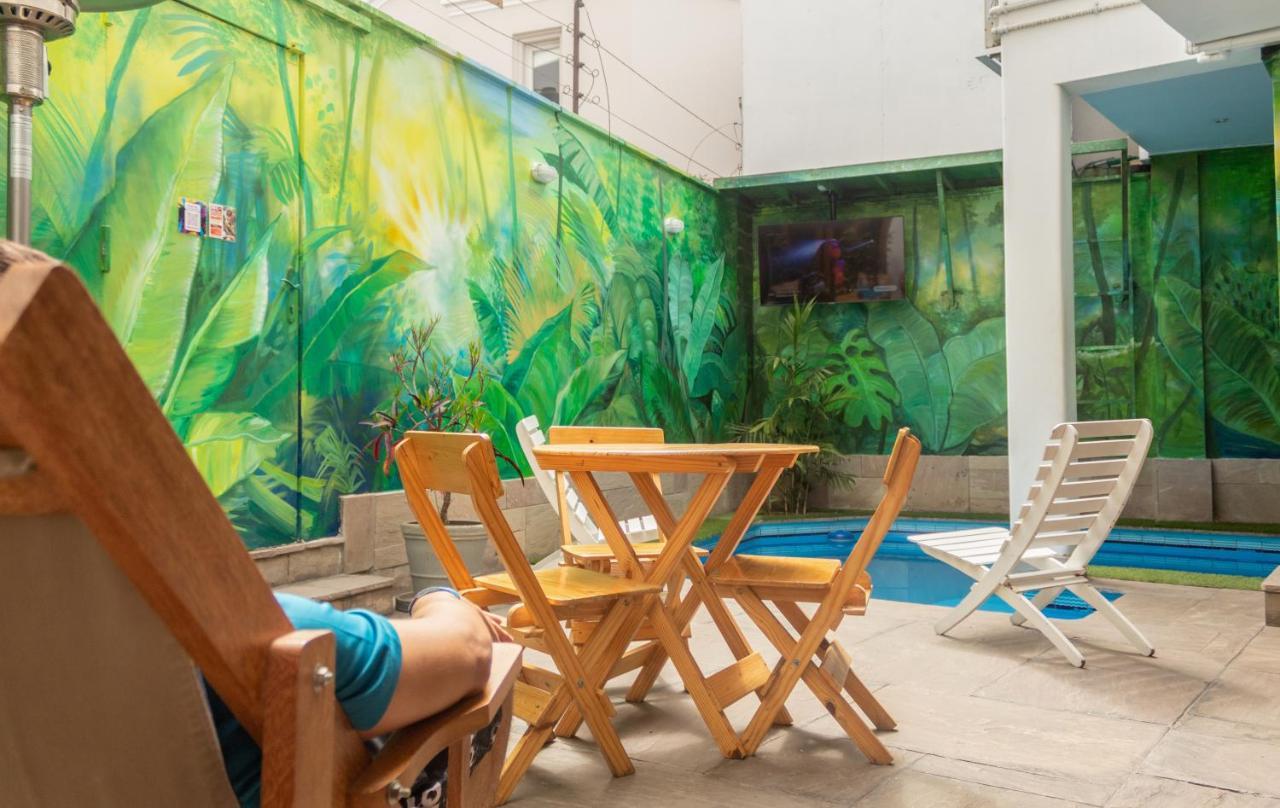 Rainbow Hostel Lima Luaran gambar