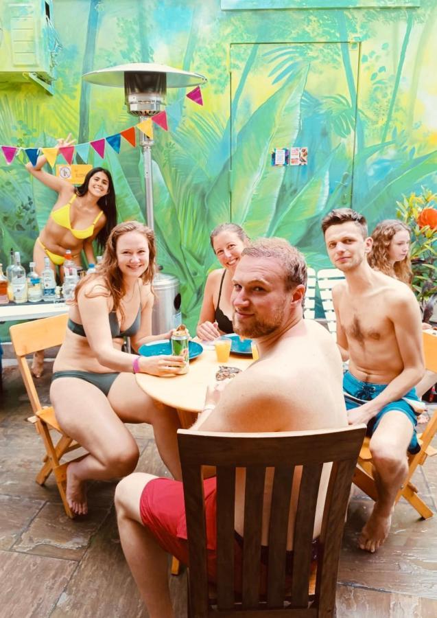 Rainbow Hostel Lima Luaran gambar